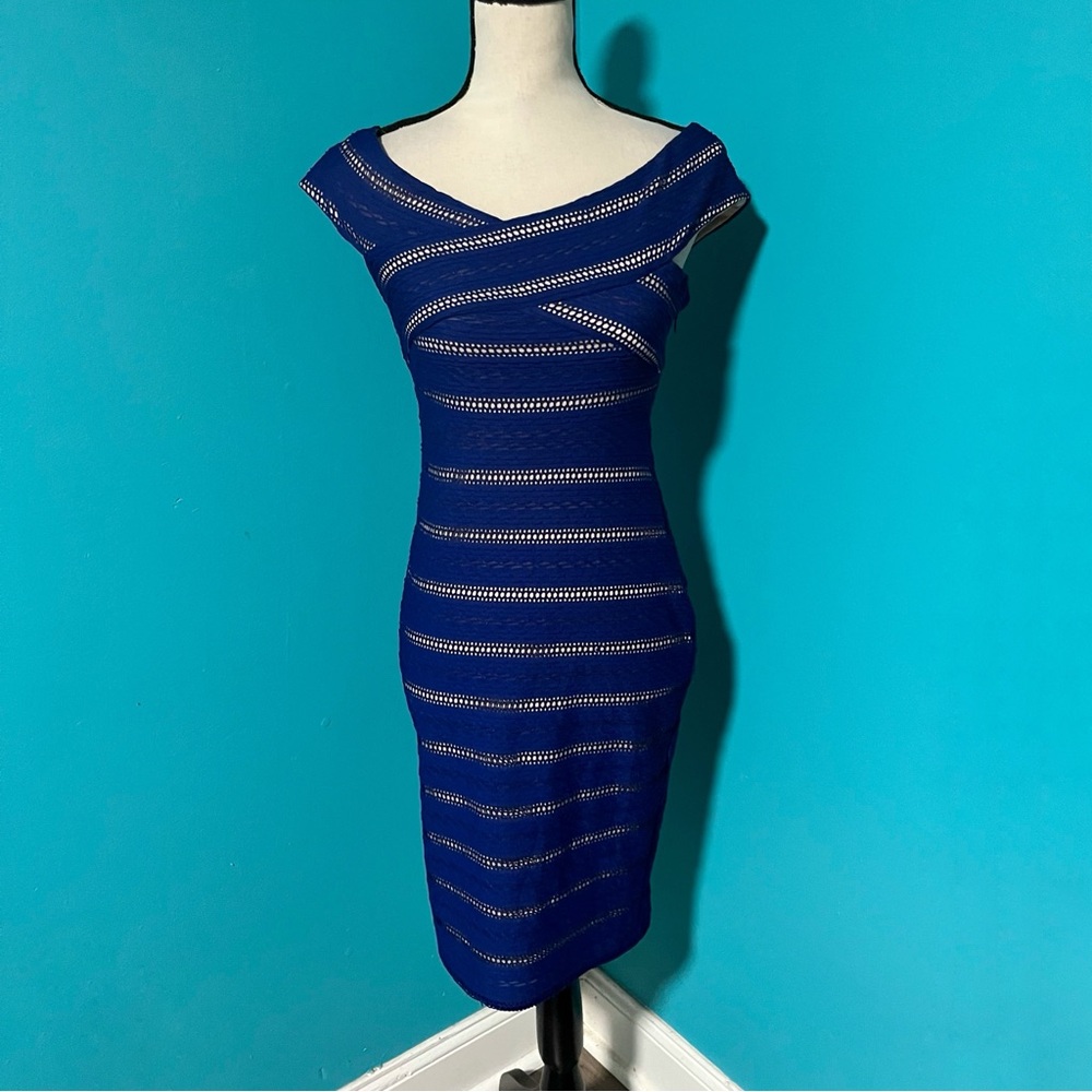 Cynthia Steffe 0 Royal Blue Crisscross Off Shoulder Fitted Sheath Dress